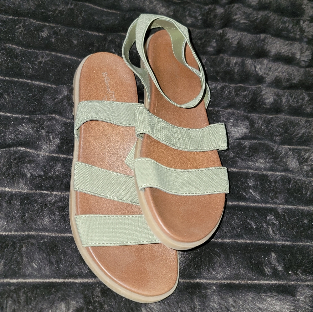 Comfortable Green Sandals